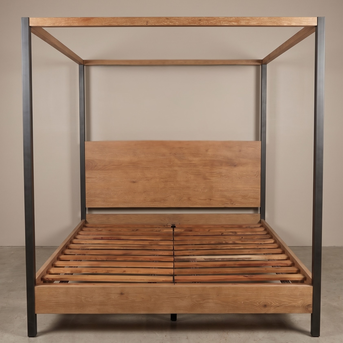 LH76 - Canopy King Bed