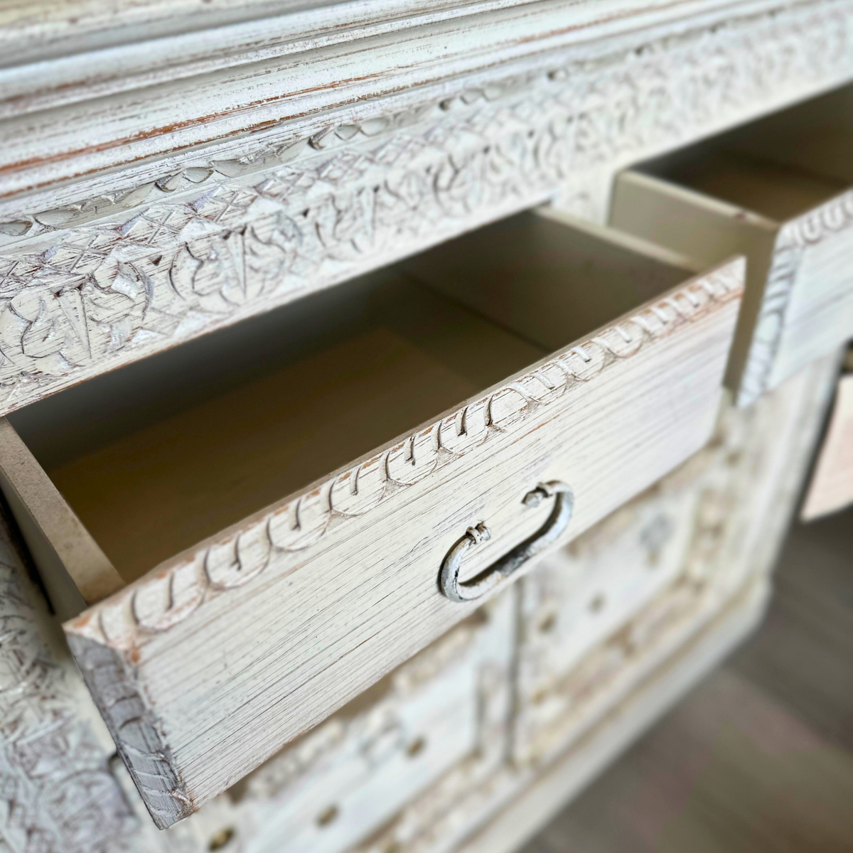 WS1582 - Solid Wood Hand-Carved 2-Door 2-Drawer Cabinet