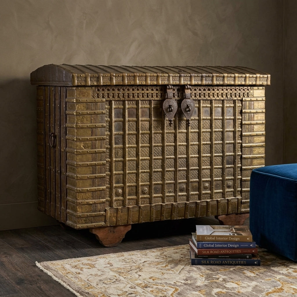 KS01 - Antique Brass Fitted Storage Chest