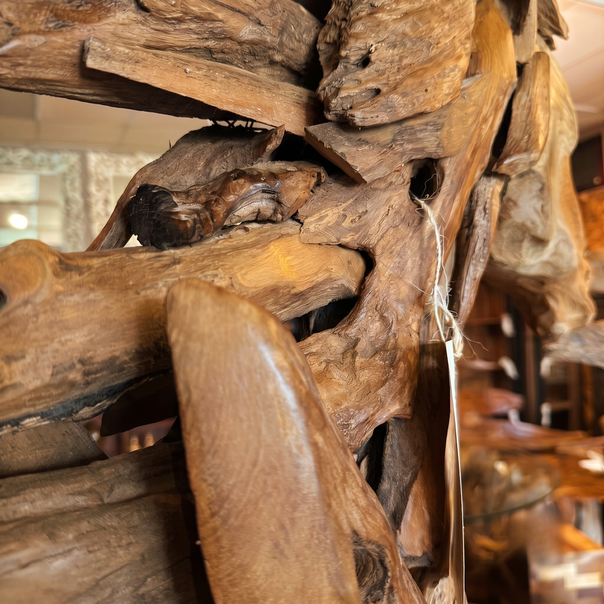 S39 - Sculpture Head Horse with Iron Base Teak Root